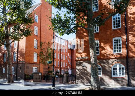 Leighton House on the Millbank Estate, un bloc d'appartements de classe II construit par le London County Council 1897-1902, John Islip Street, Londres, Royaume-Uni Banque D'Images