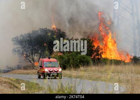 Incendies à Istres, dans le sud-est de la France Banque D'Images