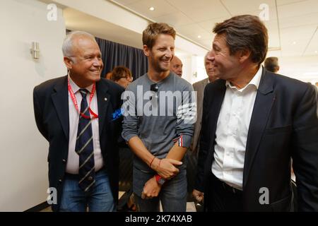 Patrick Tambay Romain Grosjean et Christian Estrosi le pilote français F1 Romain Grosjean parle lors d'une conférence de presse au circuit Paul Ricard au Castellet sur 6 septembre 2017, lors de la présentation du logo du Grand Prix français de Formule 1 2018. Banque D'Images