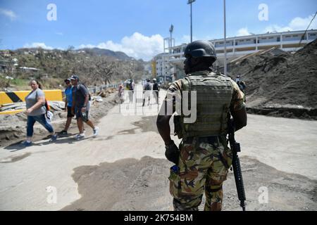 Coopération internationale du Plan Albatros créé par la France, l'Angleterre et les pays-Bas Julien Mattia / le Pictorium/MAXPPP - Julien Mattia / le Pictorium - 23/09/2017 - dominique / Antilles / dominique - coopération internationale du Plan Albatros mise en place par la France, l'Angleterre et les pays-bas. - Coopération internationale en Dominique sept 2017 Banque D'Images