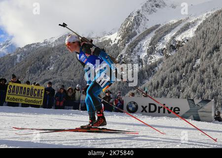 Biathlètes en action pendant la course de sprint de 7,5 km à Anterselva, Antholz, Italia on 18 janvier 2018; Marie Dorin Habert (FRA) Banque D'Images