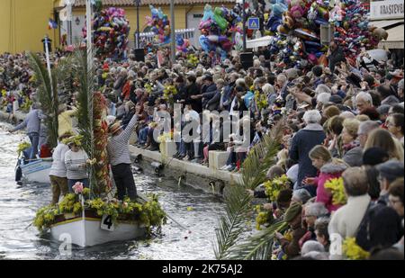 Le combat naval fleuri (bataille navale des fleurs) à Villefranche-sur-Mer (environ 10 miles à l'est de Nice), en France, sur 19 février 2018 Banque D'Images