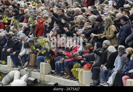 Le combat naval fleuri (bataille navale des fleurs) à Villefranche-sur-Mer (environ 10 miles à l'est de Nice), en France, sur 19 février 2018 Banque D'Images