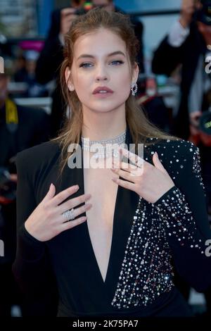 Barbara Palvin participe à la projection de « Burning » lors du Festival annuel de Cannes 71st au Palais des Festivals sur 16 mai 2018 à Cannes, France. Banque D'Images