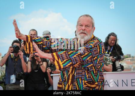 Terry Gilliam assiste à l'homme qui a tué Don Quichotte Photocall lors du Festival de Cannes 71st Banque D'Images