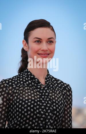 Olga Kurylenko assiste à l'homme qui a tué Don Quichotte Photocall lors du Festival de Cannes 71st Banque D'Images