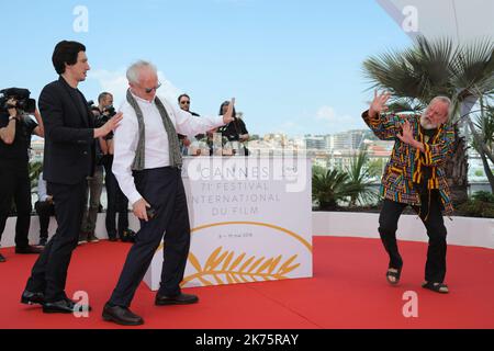 La troupe assistant à l'homme qui a tué Don Quichotte Photocall lors du Festival de Cannes 71st Banque D'Images