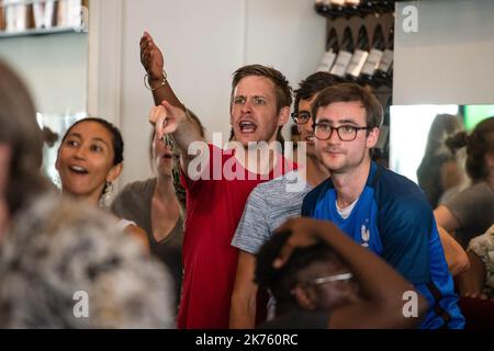 France fans à Lille, regardant le match France / Argentine Round de 16 sur 30 juin 2018. Banque D'Images