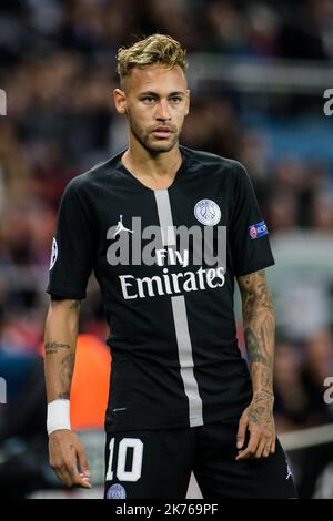 Neymar JR (PSG) lors du match de l'UEFA Champions League entre Paris Saint Germain et l'étoile rouge de Belgrade au Parc des Princes, à Paris, en France Banque D'Images