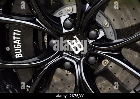 Roue et frein d'une Bugatti Chiron. PHOTO Alexandre MARCHI. - Molsheim, France, novembre 15t 2018 - usine de Bugatti Banque D'Images