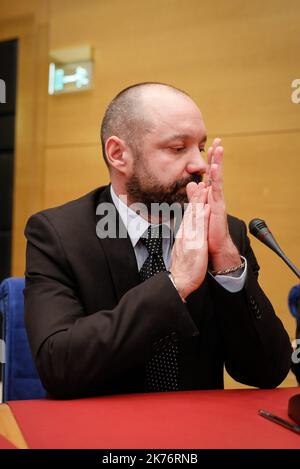 Vincent Crase, membre du parti politique français la République en Marche (LREM), assiste à une audience au sénat français, à Paris, France, le 19 septembre 2018. AlexandreBenalla, le chef de la sécurité du président français EmmanuelMacron, et Vincent Crase ont été confrontés à une audience au sénat après qu'une vidéo publiée le 19 juillet 2018 l'a montré, le chef de cabinet adjoint du président français EmmanuelMacron, portant un casque anti-émeute et un uniforme de police, tout en attaquant les manifestants lors des manifestations de rue du 01 mai 2018. Banque D'Images