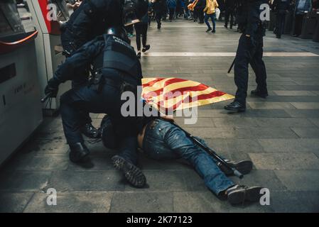 Grève générale à la suite du procès des indépendants qui a lieu à Madrid. Banque D'Images