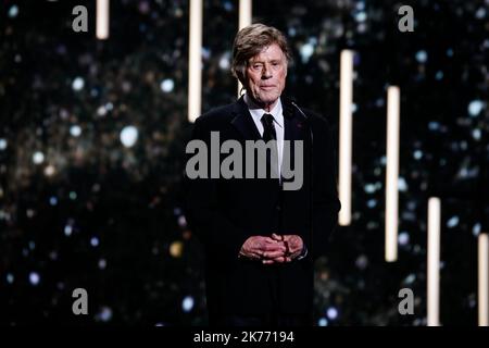 L'acteur et réalisateur AMÉRICAIN Robert Redford réagit lors de l'édition 44th de la cérémonie des Cesar film Awards Banque D'Images