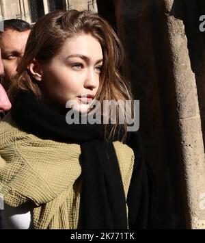 Lanvin Fashion Show femmes automne hiver 19-2020 dans le cadre de la semaine de la mode à Paris, France le 27 février 2019. Photo : Banque D'Images