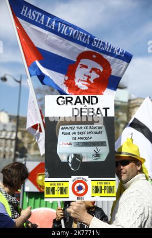 Manifestation dans le cadre d'un samedi consécutif de 20th manifestations organisées par le mouvement des gilets jaunes (gilets jaunes) sur 30 mars 2019. Banque D'Images