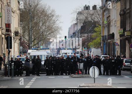 Manifestation dans le cadre d'un samedi consécutif de 20th manifestations organisées par le mouvement des gilets jaunes (gilets jaunes) sur 30 mars 2019. Banque D'Images