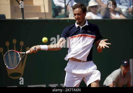 Roquebrune-Cap-Martin, vendredi 19 avril 2019 - Rolex Monte-Carlo Masters, quarts de finale court Rainier III - Novak Djokovic (SRB) - Daniil Medvedev (Rus) Banque D'Images