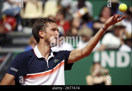 Roquebrune-Cap-Martin, vendredi 19 avril 2019 - Rolex Monte-Carlo Masters, quarts de finale court Rainier III - Novak Djokovic (SRB) - Daniil Medvedev (Rus) Banque D'Images