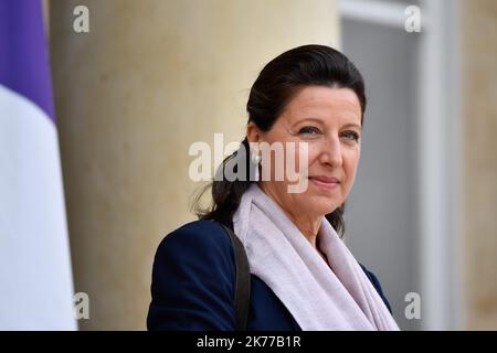 Agnes Buzyn, ministre des Solidarites et de la Sante en sortie du Conseil des Ministres / 24/04/2019 - France / Ile-de-France (région) / Paris - Agnes Buzyn, ministre des Solidarités et de la Santé quittant le Conseil des Ministres Banque D'Images