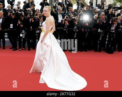 Dakota Fanning participe à la première "une fois à Hollywood" qui a eu lieu lors du Festival de Cannes 72nd à Cannes, France. Banque D'Images