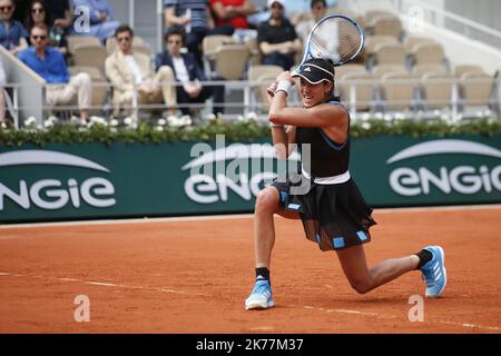 Garbine Muguruza d'Espagne réagit lors de son troisième tour de match féminin contre Elina Svitolina d'Ukraine pendant le sixième jour de l'Open de France 2019 à Roland Garros à Paris, France. 31.05.2019- Roland Garros 2019 - ouverture française du 20 mai au 9 juin 2019. Banque D'Images