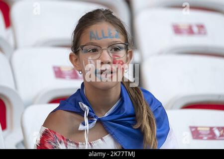 ©ERIC BALEDENT/MAXPPP - coupe du monde - Equipe de France féminine vs Equipe de Norvège féminine - 12/06/2019 2019, phase finale - (c) 2019 Baledent/Maxppp Jeune soutien français Banque D'Images