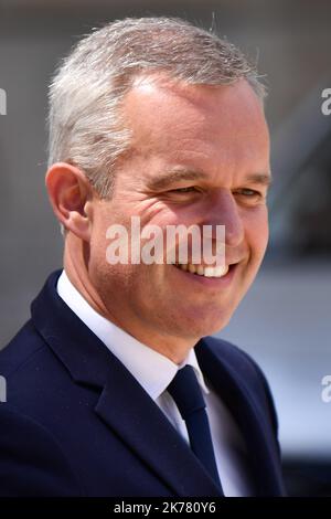 François de Rugy, ministre de l'écologie et de la solidarité en transition, quitte le Conseil des ministres le 10 juillet 2019 Banque D'Images