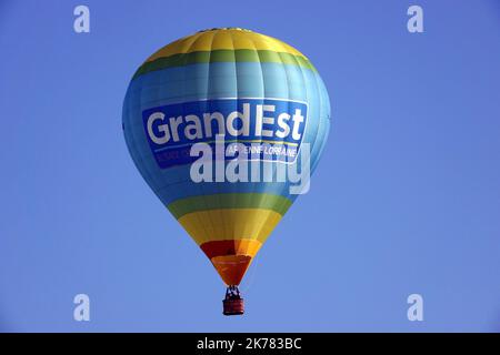 Le record du monde de 456 ballons en ligne n'a pas été battu mais l'aérostation biennale détient toujours ce record du monde suivi d'un vol de masse pendant le 30th anniversaire des Grands ballons aériens du monde de l'est 2019 le plus grand rassemblement de ballons dans le monde. Banque D'Images