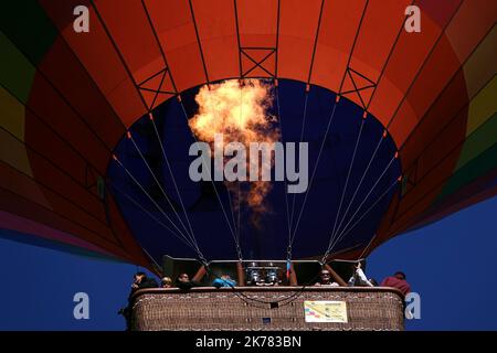 Le record du monde de 456 ballons en ligne n'a pas été battu mais l'aérostation biennale détient toujours ce record du monde suivi d'un vol de masse pendant le 30th anniversaire des Grands ballons aériens du monde de l'est 2019 le plus grand rassemblement de ballons dans le monde. Banque D'Images