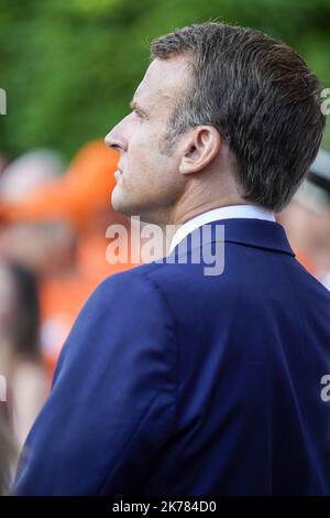 Le président français Emmanuel Macron lors d'une cérémonie marquant le 75th anniversaire du débarquement allié en Provence pendant la Seconde Guerre mondiale qui a permis de libérer le sud de la France, sur 17 août 2019 à Bormes-les-Mimosas. Banque D'Images