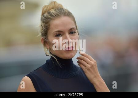 Sienne Miller assiste à un photocall en son honneur lors du Festival américain du film de Deauville 45th à Deauville, en France, sur 11 septembre 2019. Banque D'Images