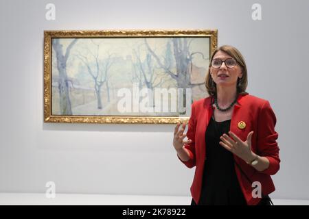 Lens, France, septembre 24th 2019 - Musée du Louvre Lens POLOGNE, 1840 - 1918 PEINDRE L'ÂME D'Une NATION l'année 2019 marque le centenaire de la signature, le 3 septembre 1919, de l'accord entre la France et la Pologne sur "l'émigration et l'immigration". Elle a conduit à l'arrivée d'un grand nombre de travailleurs polonais en France, notamment dans la région minière du nord du pays. Banque D'Images