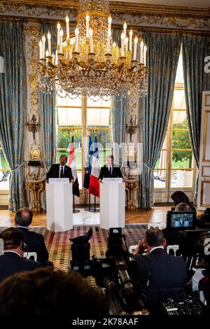 Abdalla Hamdok, premier ministre de transition de la République du Soudan, Emmanuel Macron, président de la République française Paris 30/09/2019 POOL/Romain GAILLARD/MAXPPP - Macron accueille le nouveau Premier ministre soudanais Abdalla Hamdok septembre 30 2019 Banque D'Images