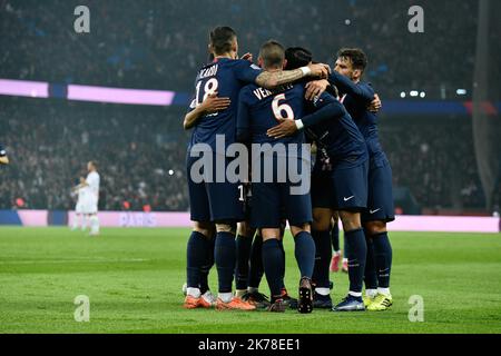 PSG / Olympique de Marseille joie de Kylian Mbappe après son second but au 11th jour de la Ligue 1 Conforama, entre Paris Saint Germain (PSG) et Olympique Marseille (OM), 27 octobre 2019 Banque D'Images