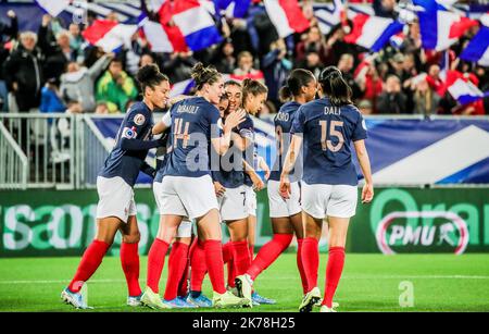 A BORDEAUX / AU MATMUT ATLANTIQUE / FOOTBALL FÉMININ / CHAMPIONNAT EUROPÉEN DE FEMMES 2021 / FRANCE / SERBIE / - 2019/11/09. Femme football Fnrace - Serbie Banque D'Images