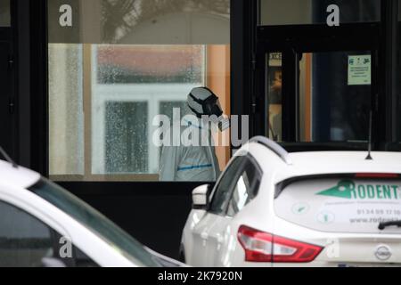 Décontamination au collège de la Fontaine à Crépy à Valois Banque D'Images