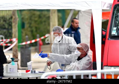 Tente de l'hôpital local pour faire un test contre le coronavirus à Marseille sur 27 mars 2020 Banque D'Images