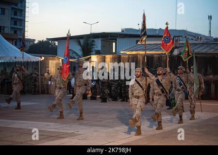 Mali / Koulikoro / Bamako - cérémonie de passation de commandement entre le commandant autrichien, le général de brigade Christian Harbersatter et le chef actuel de l'EUTM Mali, le général de brigade Joao Pedro Boga Ribeiro (Portugal). La cérémonie s'est déroulée au QG de l'EUTM à Bamako en présence du Chef d'état-major des armées maliennes, du général Abdoulaye Coulibaly et du chef de la MINUSMA, M. Annadif Mahamat Saleh. Banque D'Images