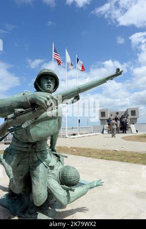 76th anniversaire des débarquements du jour J et de la bataille de Normandie ce samedi, 6 juin 2020, à Vierville-sur-Mer (Calvados), avec un public restreint en raison du coronavirus Covid-19 Banque D'Images