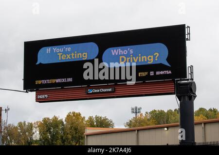 Vadnais Heights, Minnesota. Panneau d'affichage anti-SMS pour empêcher l'envoi de SMS pendant la conduite. Banque D'Images