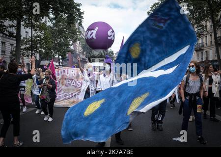 À l'appel de plusieurs syndicats, dont les collectifs interurgences et interhôpitaux, le personnel de santé proteste Banque D'Images