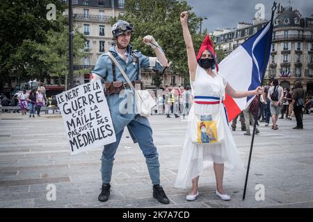 À l'appel de plusieurs syndicats, dont les collectifs interurgences et interhôpitaux, le personnel de santé proteste Banque D'Images