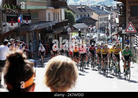 ©PHOTOPQR/LE DAUPHINE/GRÉGORY YETCHMENIZA ; MEGÈVE ; 15/08/2020 ; GRÉGORY YETCHMENIZA / LE DAUPHINE LIBERE / PHOTOQR MEGÈVE (HAUTE-SAVOIE) LE 15 AOÛT 2020 CRITÉRIUM DU PHINE / ETAPE 4 / UGINE -SUR MEGÈVE PHOTO DU PASSAGE : - 2020/08/15. Course cycliste Critérium du Dauphiné 2020. Banque D'Images