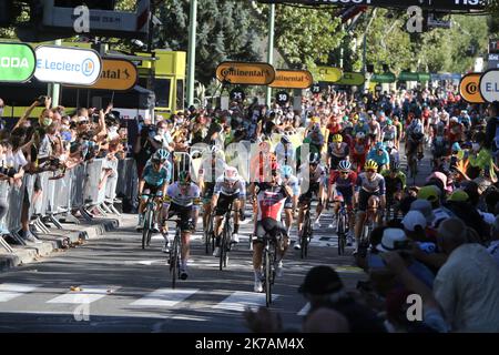 ©PHOTOPQR/LA PROVENCE/DUCLET Stéphane ; Sisteron ; 31/08/2020 ; Tour de France 2020. Arrivée à Sisteron. Victoire de Caleb Ewan au sprint. - Tour de France 2020, Stage 3 / NICE > SISTERON 31 août 2020 - le Tour de France 2020 sur 31 août 2020 Banque D'Images