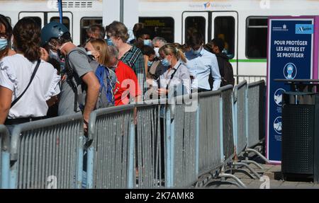 ©PHOTOPQR/OUEST FRANCE/Franck Dubray ; Nantes ; 02/09/2020 ; ouverture dans le centre ville de Nantes d'un centre de pêche du coronavirus covid-19 . Des tests PCR sont réactivés avec un autre type de test. - Centre de tests Covid 19 à nantes France le 2 septembre 2020 Banque D'Images