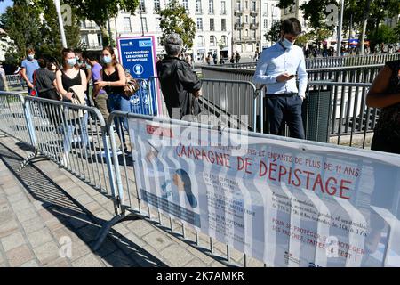 ©PHOTOPQR/OUEST FRANCE/Franck Dubray ; Nantes ; 02/09/2020 ; ouverture dans le centre ville de Nantes d'un centre de pêche du coronavirus covid-19 . Des tests PCR sont réactivés avec un autre type de test. - Centre de tests Covid 19 à nantes France le 2 septembre 2020 Banque D'Images