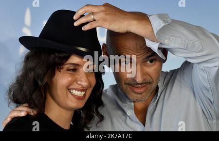 ©PHOTOPQR/OUEST FRANCE/Stéphane Geufroi ; Deauville ; 11/09/2020 ; 46 ème édition du festival du cinéma américain de Deauville. Amelle CHAHBI et Farid LARBI - Festival du film américain à Deauville, France, le 10th 2020 septembre Banque D'Images