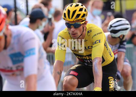 ©Pierre Teyssot/MAXPPP ; TOUR DE FRANCE 2020- UCI Cyclisme World Tour sous épidémie de virus. Étape 16th de la Tour-du-PIN à Villard-de-Lans le 15th septembre 2020, Villard-de-Lans, France. Primoz Roglic Slovénie équipe Jumbo - Visma -. © Pierre Teyssot / Maxppp Banque D'Images