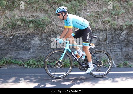 ©Pierre Teyssot/MAXPPP ; TOUR DE FRANCE 2020- UCI Cyclisme World Tour sous épidémie de virus. Etape 17th de Grenoble à Méribel le 16th septembre 2020, Grenoble, France. Gorka Izaguirre Insausti Espagne Astana Pro Team. © Pierre Teyssot / Maxppp Banque D'Images