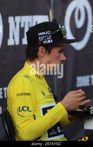 ©Pierre Teyssot/MAXPPP ; TOUR DE FRANCE 2020- UCI Cyclisme World Tour sous épidémie de virus. Étape 18th de Méribel à la Roche-sur-Foron le 17th septembre 2020, la Roche-sur-Foron, France. Primoz Roglic Slovénie équipe Jumbo - Visma manger © Pierre Teyssot / Maxppp Banque D'Images